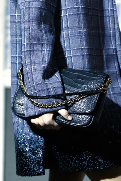 Look 26